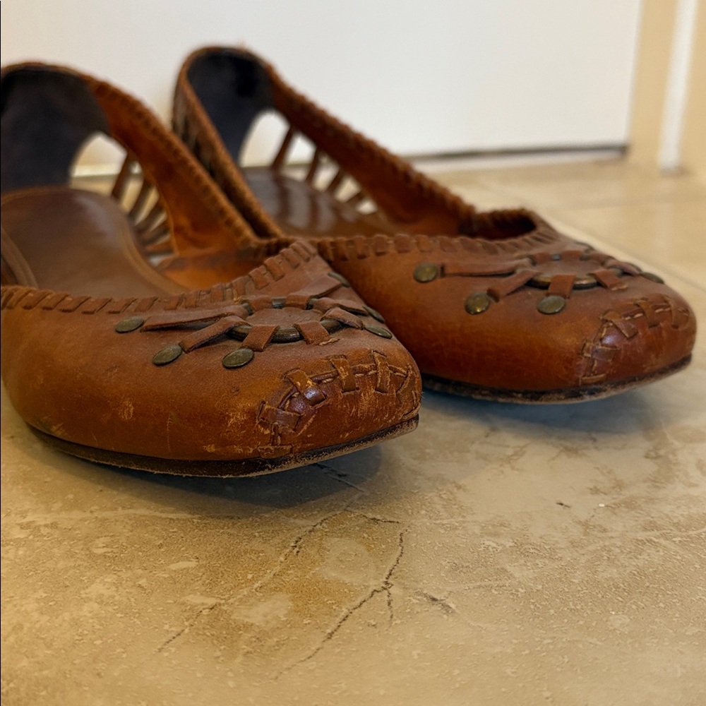 Brown Frye’s Women's Flats - Picture 4 of 6